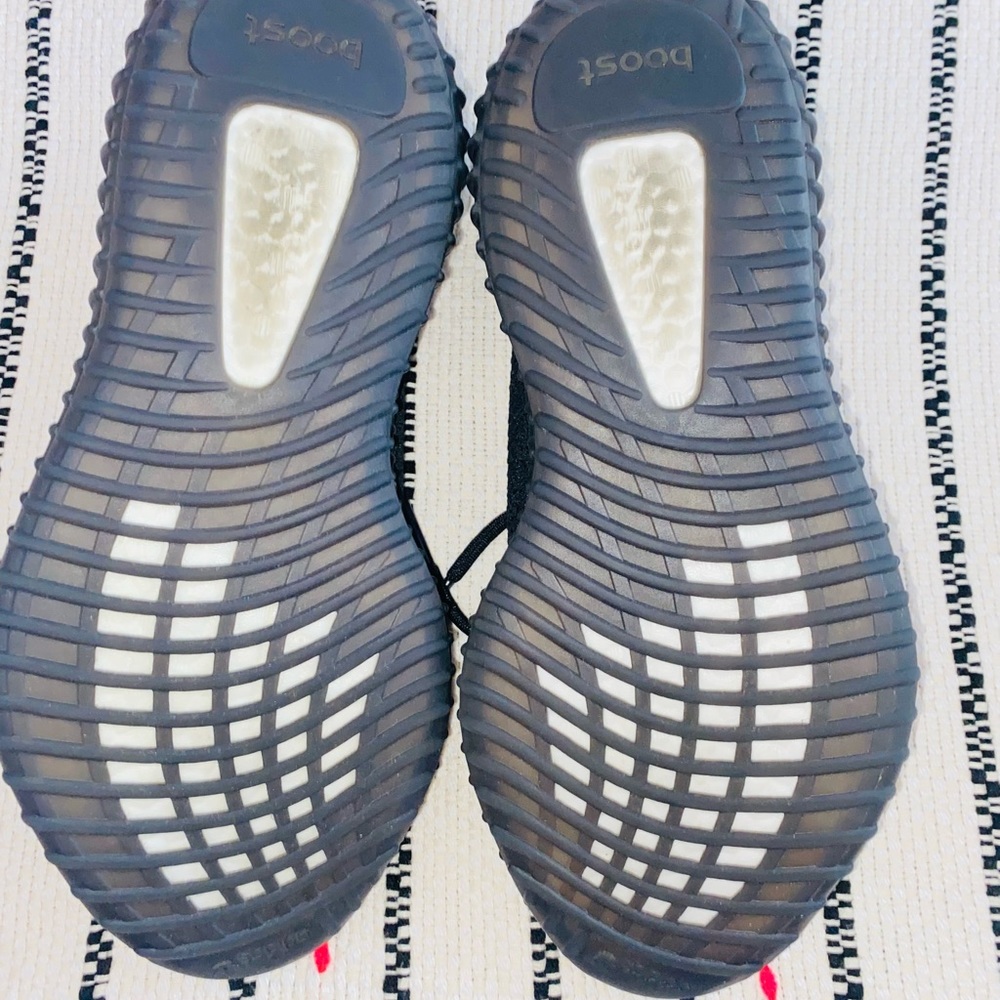 🖤ADIDAS YEEZY BOOST 350🖤 - Picture 7 of 9
